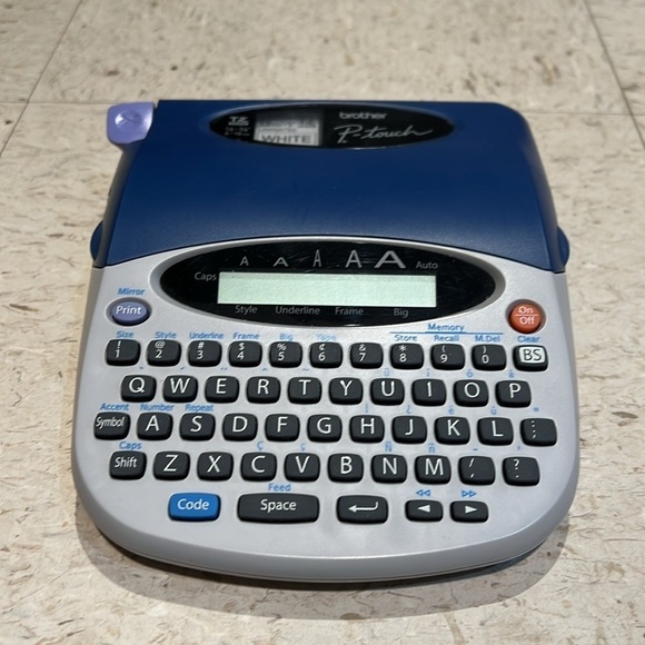 Brother Other - Brother P-Touch 1850 Label Maker with adapter, label tape & manual 2006